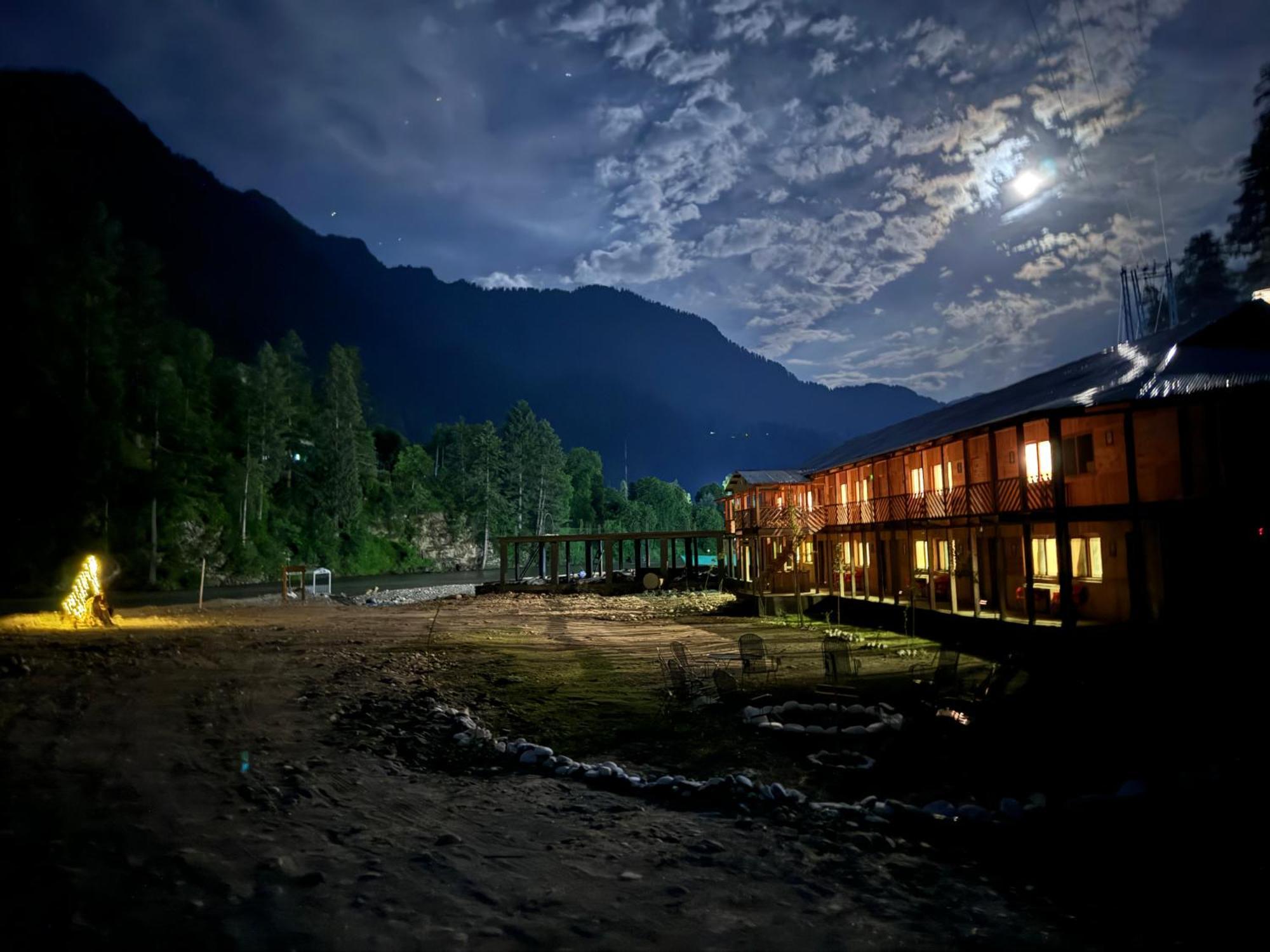 Wyndham Heritage Hotel & Resort Sharda Shardi Экстерьер фото